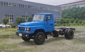 4*2东风尖头卡车底盘 116马力9吨底盘改装 3150mm改装空间