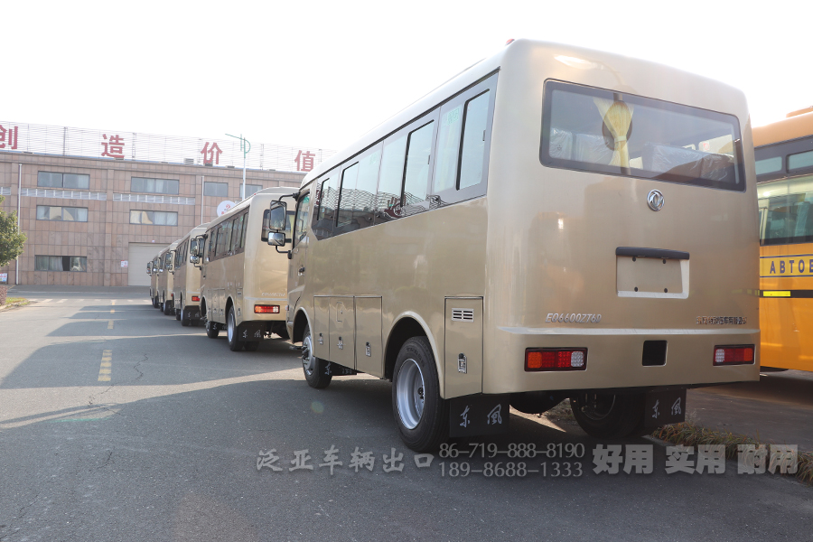 东风越野客车 东风四驱客车,东风13座客车 东风23座载人客车,东风4X4客车.东风运兵客车,东风工程救援客车,东风柴油客车,武警森林客车,东风客车出口,东风客车报价,东风4X4客车销售