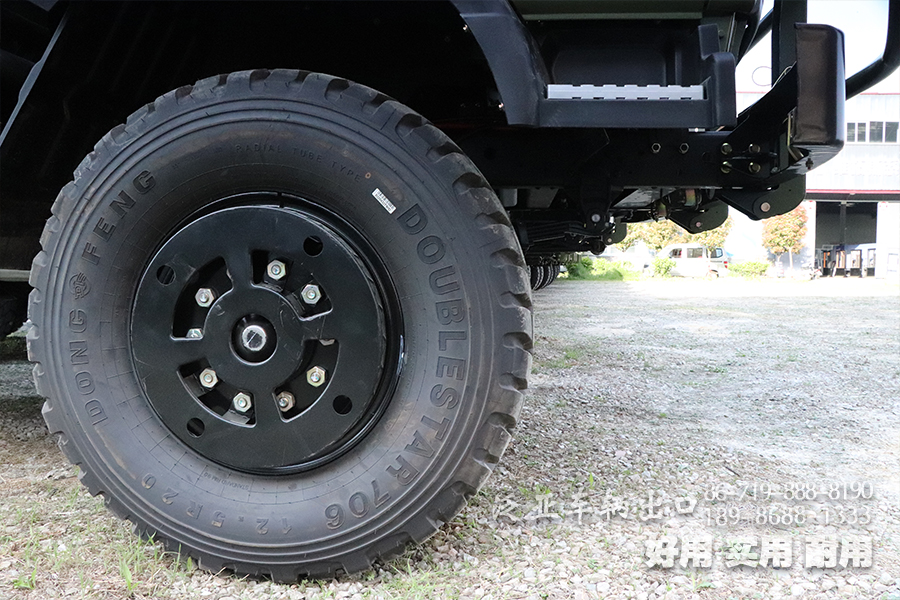 东风EQ246,东风六驱越野卡车,东风柴油卡车,东风六驱柴油车,东风卡车出口,东风EQ2102G,东风越野卡车配置,东风越野卡车参数,东风六驱卡车出口,东风EQ246出口
