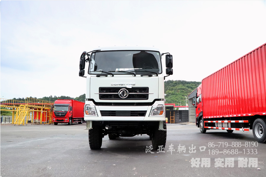 东风六驱,越野卡车,300马力卡车,六驱越野卡车,六驱运输车