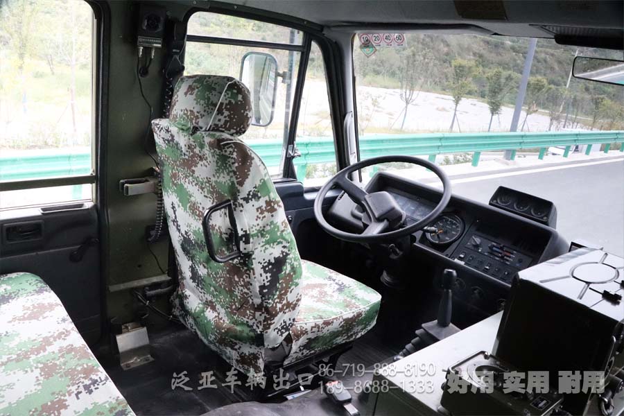 东风六驱越野卡车， 后援保障车，维修保障车，EQ2102,六驱越野车，东风六驱