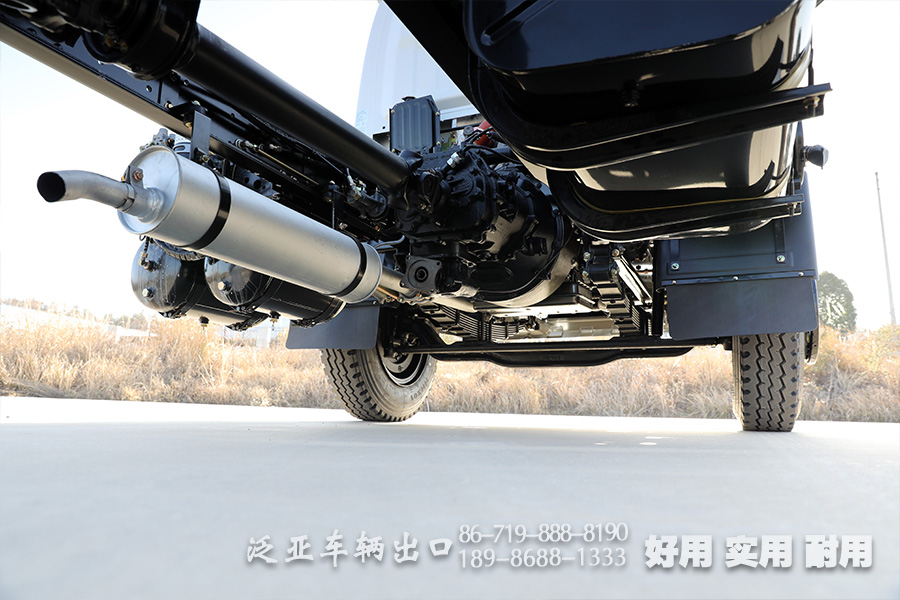 压缩式垃圾车,9立方垃圾车,东风环卫车,垃圾车厂家,垃圾车销售,4*2垃圾车