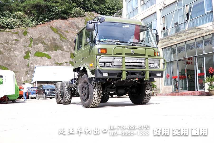 东风EQ2102NJ底盘,EQ2102NJ底盘,东风6*6底盘,6*6平头底盘,专用车底盘改装,六驱153双排底盘,双排军车底盘,153底盘,专用车底盘