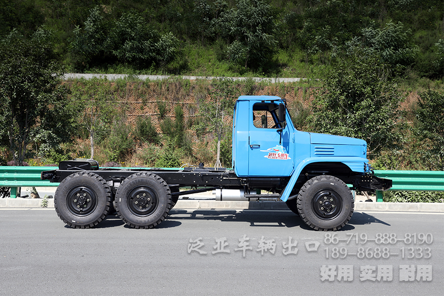 东风六驱经典款EQ2082越野底盘,EQ240,东风蓝卡车,尖头卡车,出口长头底盘,经典越野卡车