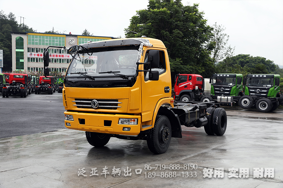 东风4x2轻卡越野专用车底盘_160马力小型卡车底盘_东风小微卡定制化出口底盘厂家