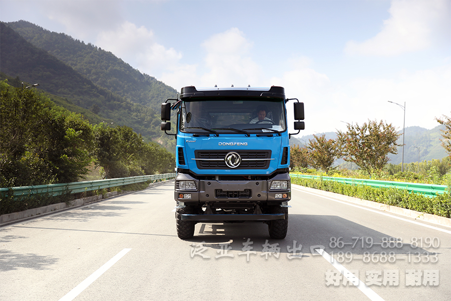 6×6重卡，6×6三桥车，三桥货运卡车，东风全驱，340马力重载卡车，5.5米长途货车