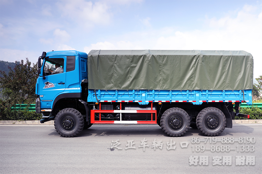 6×6重卡，6×6三桥车，三桥货运卡车，东风全驱，340马力重载卡车，5.5米长途货车