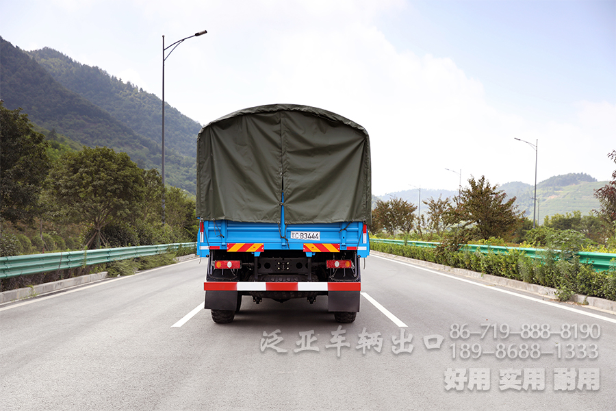 6×6重卡，6×6三桥车，三桥货运卡车，东风全驱，340马力重载卡车，5.5米长途货车