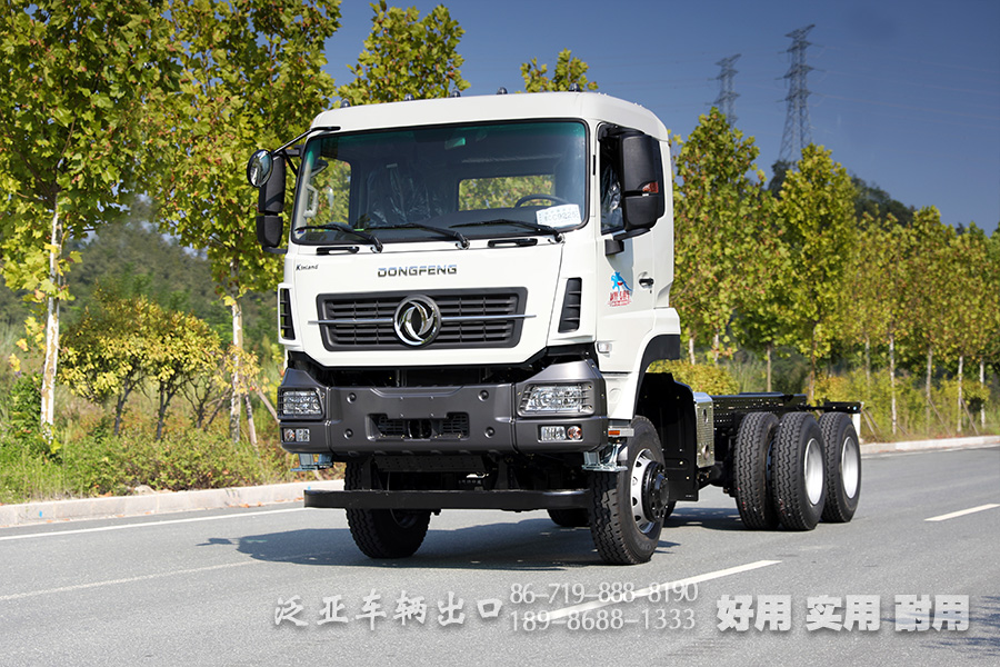 6×6东风350马力国五越野专用底盘_六驱潍柴重型商用车_定制型工地矿山底盘厂家