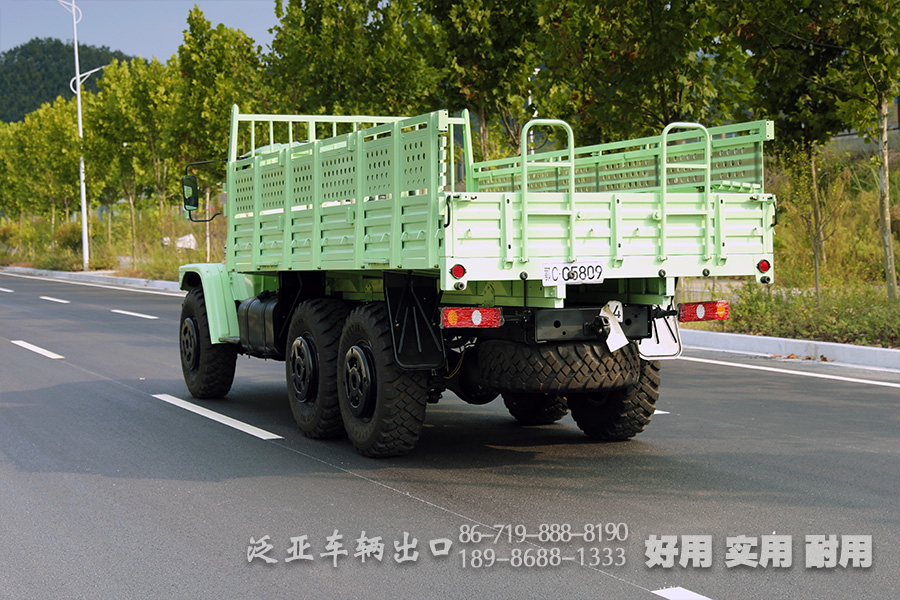东风EQ2100,东风定制款越野车,长头EQ2100,六驱越野运兵车,6*6尖头载货汽车,六驱载货汽车,运兵卡车,长头卡车,190马力卡车,越野运兵车