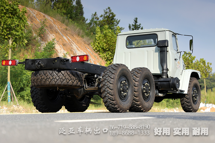 东风EQ2100底盘,东风6×6底盘,长头EQ2100底盘,六驱越野底盘,6×6尖头底盘,140底盘,运兵卡车,底盘出口,长头卡车,210马力卡车,卡车专用改装