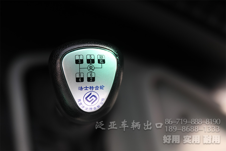 东风8X4,8X4平板,平板底盘,东风10米平板,东风10米底盘,30吨专用车底盘,30吨底盘,专用车底盘改装