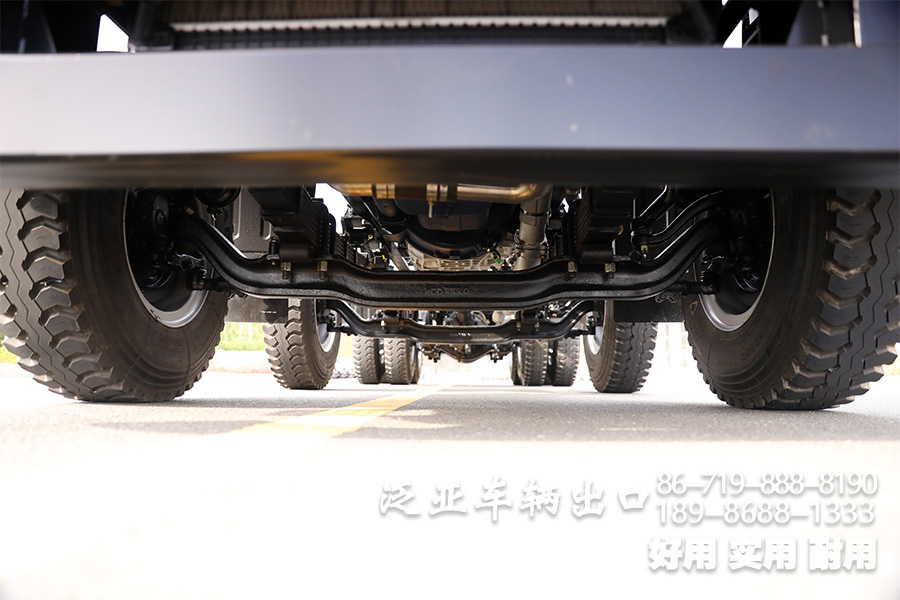 东风8X4,8X4平板,平板底盘,东风10米平板,东风10米底盘,30吨专用车底盘,30吨底盘,专用车底盘改装