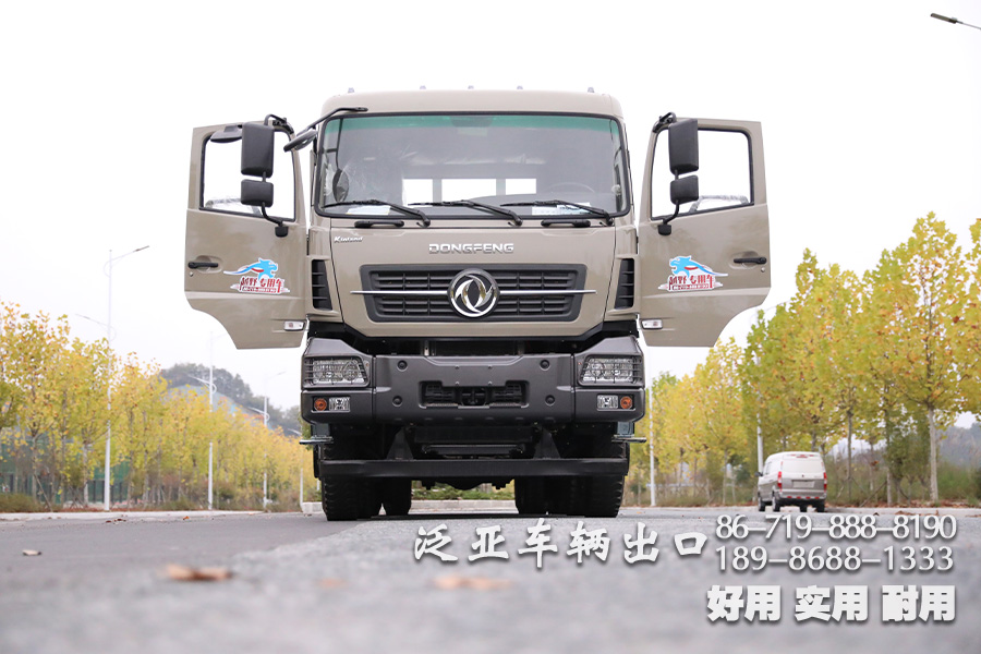 东风8X4,8X4平板,平板底盘,东风10米平板,东风10米底盘,30吨专用车底盘,30吨底盘,专用车底盘改装