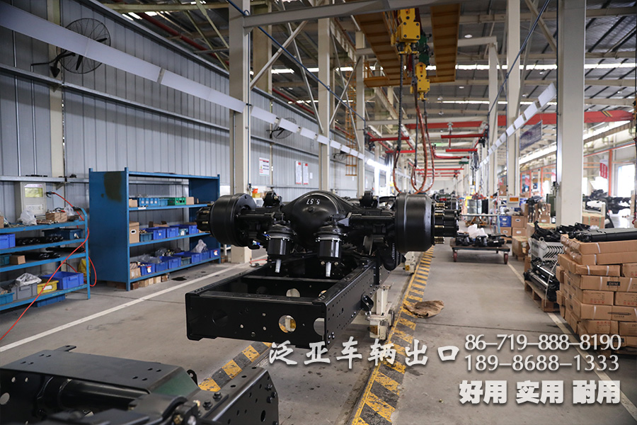 东风六驱、越野专用车、越野加油车、六驱加油车、六驱越野车、东风专用车