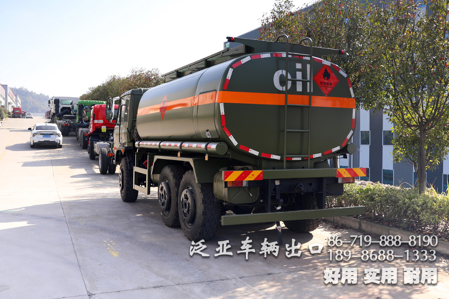 越野加油车、东风六驱、越野油罐车、EQ2102N、东风加油车