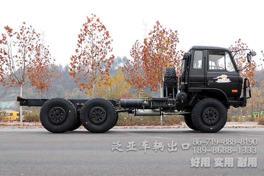 东风六驱一排半驾驶室,EQ2102N,越野底盘,专用车底盘,东风6*6,东风平头底盘,153双排驾驶室,军车底盘,153双排底盘