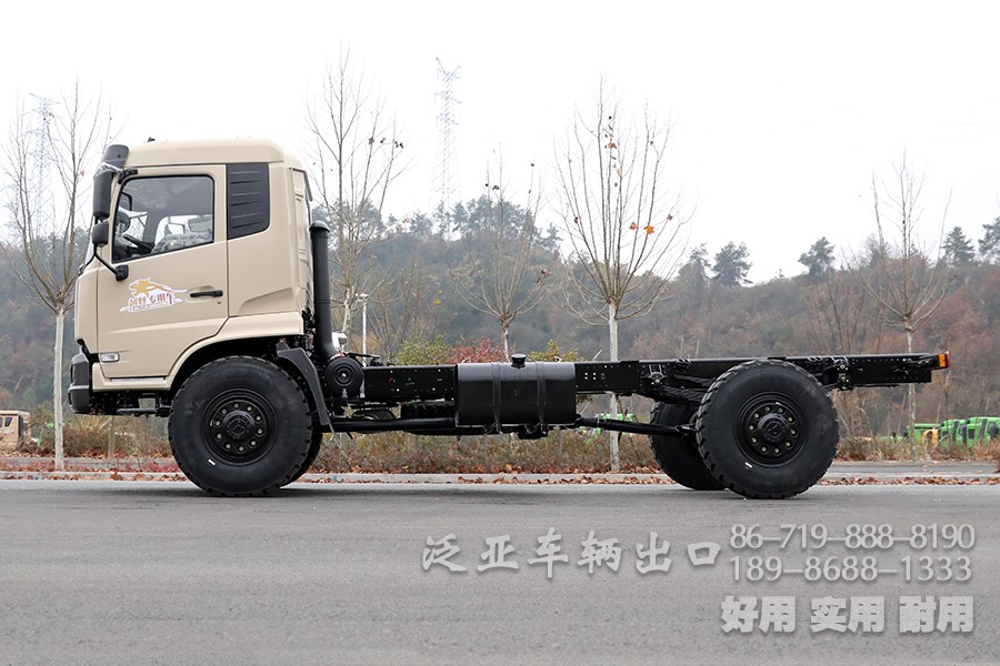 东风4x4，东风四驱，东风大马力卡车，手动八档卡车，大马力底盘出口
