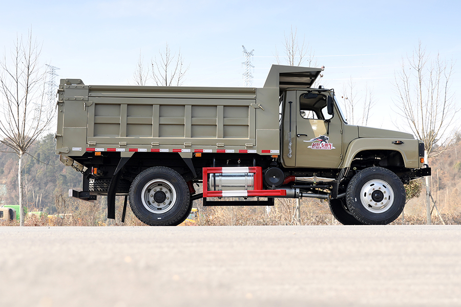 东风四驱，东风4x4，东风四驱尖头大玻璃越野卡车底盘，东风四驱底盘出口，东风底盘出口厂家