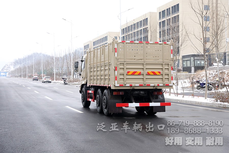 东风六驱。东风6x6，东风大马力越野卡车，天锦驾驶室卡车、210马力卡车