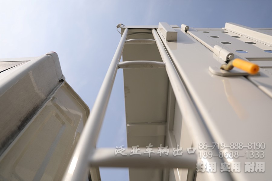 东风13吨自卸车，四驱自卸卡车，4x4自卸车，货箱加高型自卸车，越野自卸卡车，两桥矿用自卸车，自卸车出口，自卸车销售