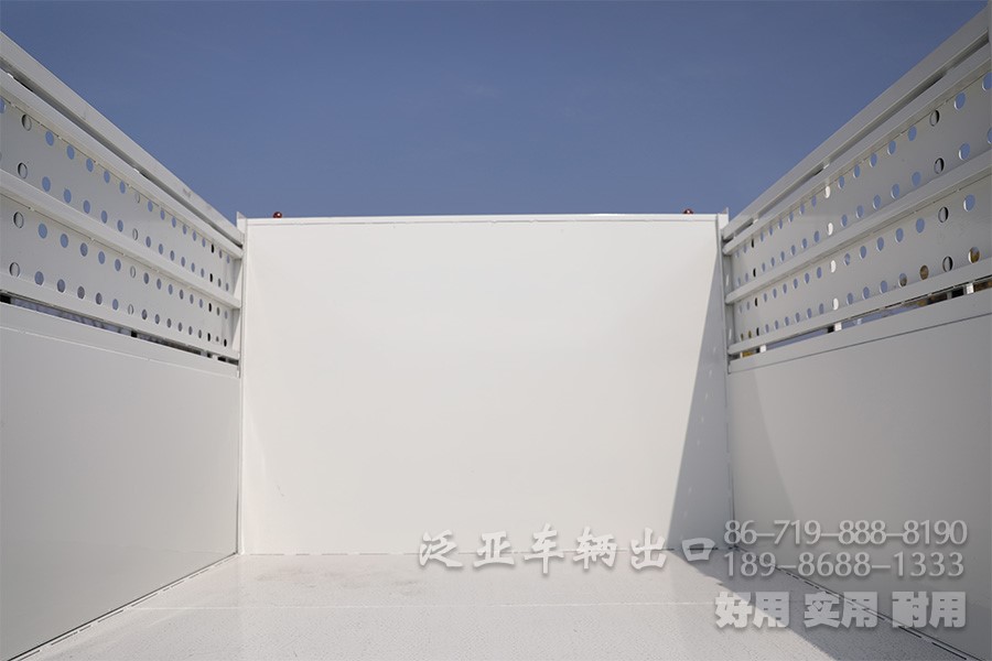 东风13吨自卸车，四驱自卸卡车，4x4自卸车，货箱加高型自卸车，越野自卸卡车，两桥矿用自卸车，自卸车出口，自卸车销售