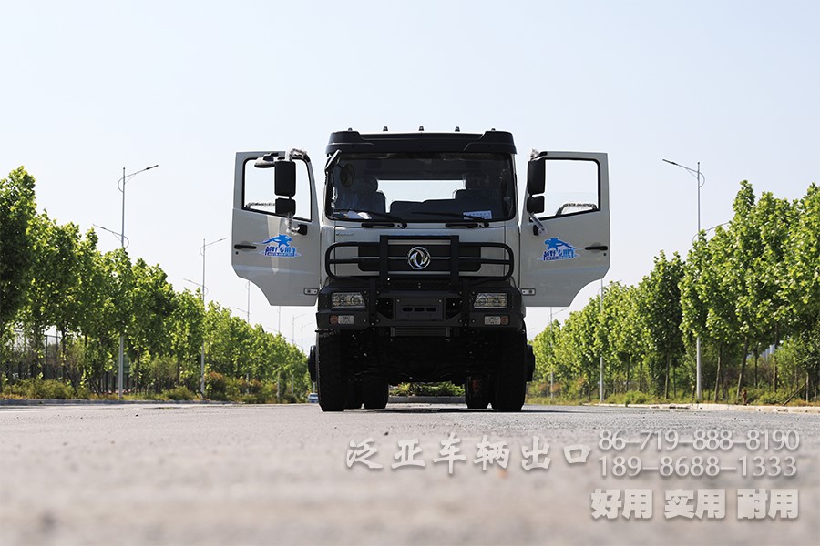 东风4x2，越野专用车底盘，190马力底盘