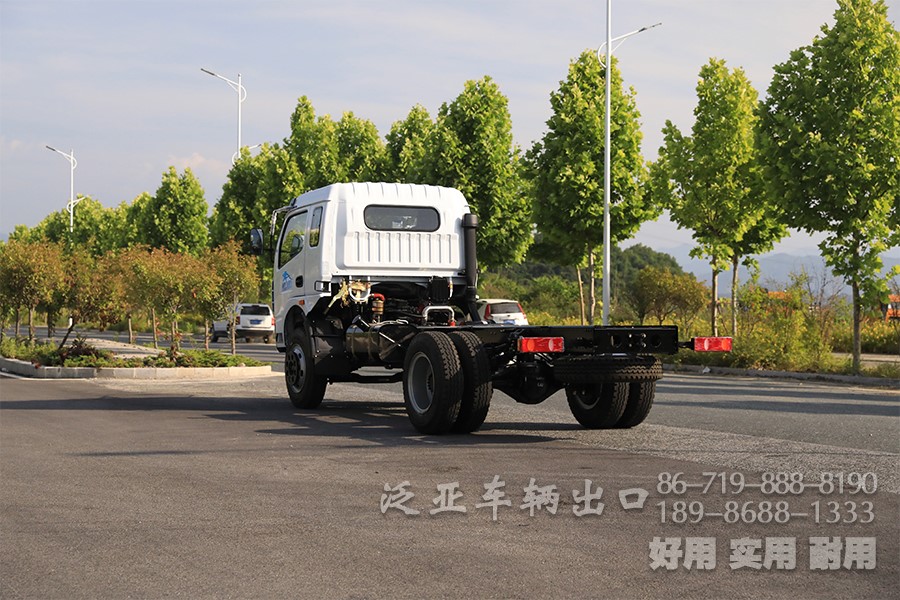 东风4x2，吸污车8档专用车底盘，多功能特种车底盘，底盘改装厂家