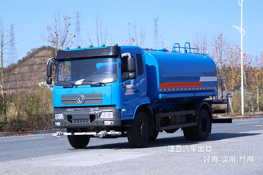 东方 4×25 立方洒水车
